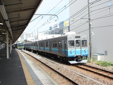 oth-train-242.jpg