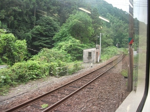oth-train-327.jpg