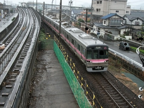 oth-train-437.jpg