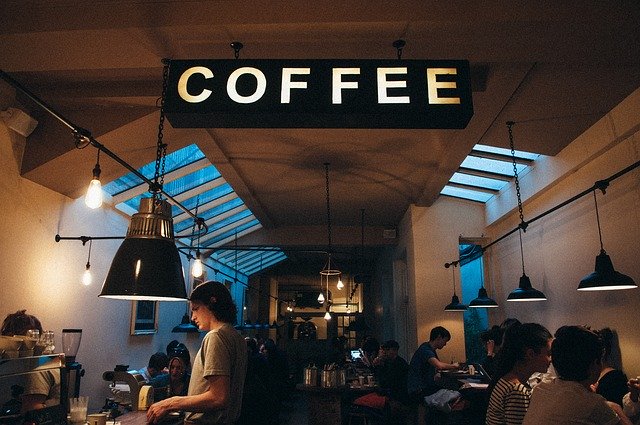 coffee-shop-1149155_640.jpg