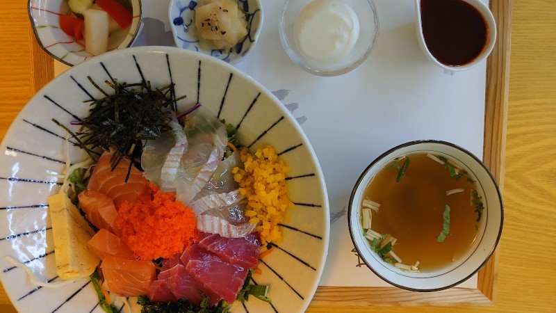 ソウル,龍山,食事,海鮮丼,刺身