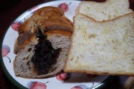 ぶどうパンとデニッシュ食パン