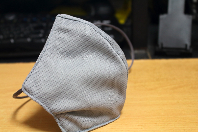 オーストリッチの輪行袋職人が作った布マスク（表面）