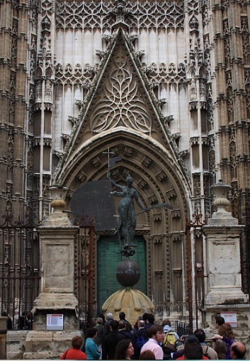 セビリア大聖堂の正面入口