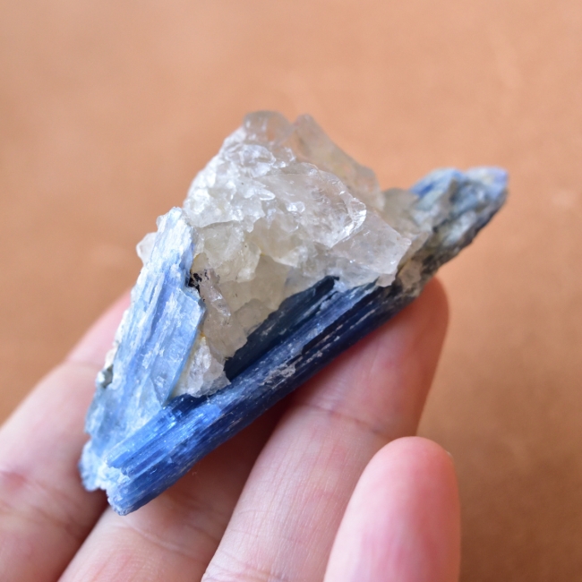 カイヤナイトwithクォーツ Blade ブラジル産 31g/ 鉱物・結晶原石 